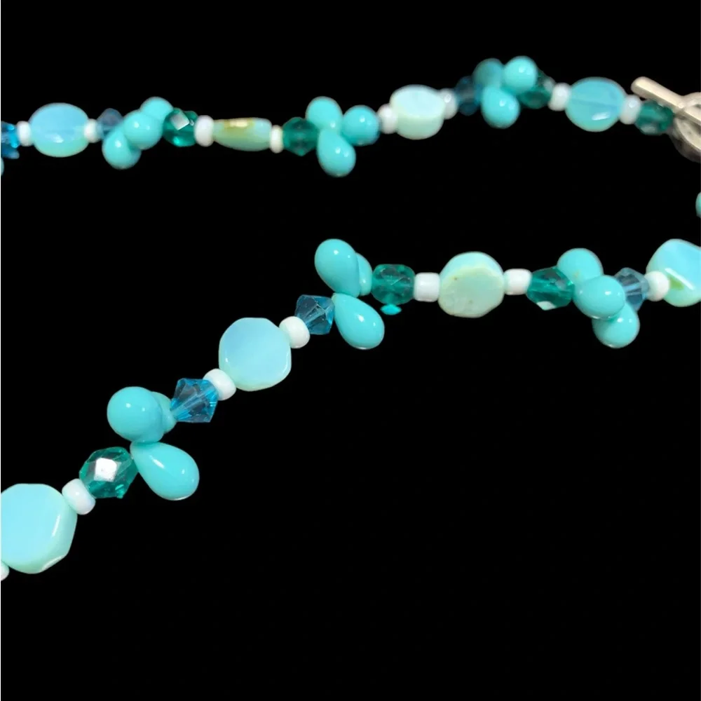 Vintage‎ blue and green stone beaded toggle clasp choker necklace 8”
